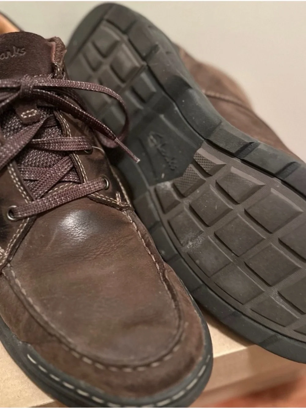 New In Box Clarks Brown Leather Chukka Boot with Black Sole